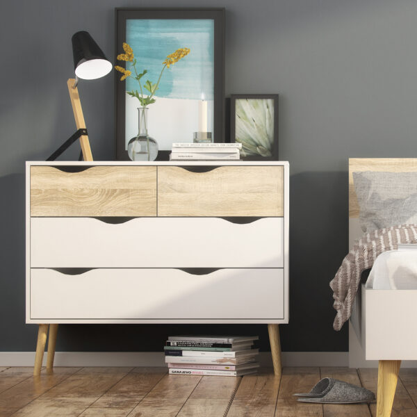 Oslo Chest of 4 Drawers in White and Oak - Image 5