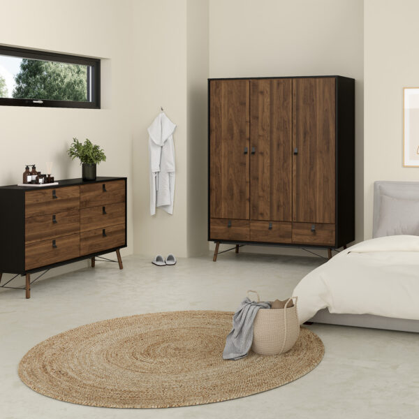 Ry Wide Double Chest of Drawers 6 Drawers in Matt Black Walnut - Image 6